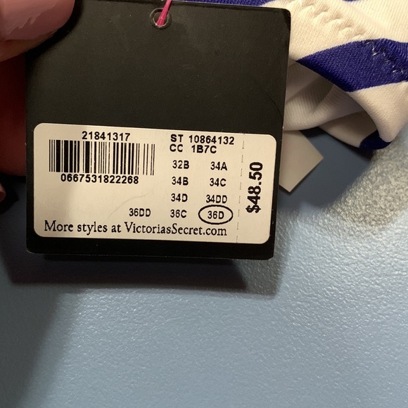 Victoria’s Secret bikini - Picture 12 of 12